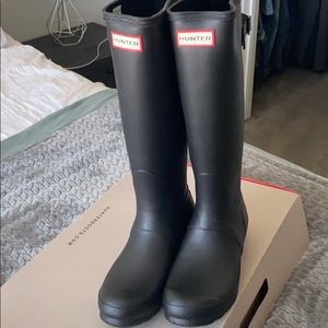 Hunter Adjust Black Boots